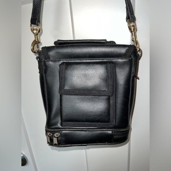 Mudd Y2K black crossbody lots of pockets and zippers, clean EUC - Picture 10 of 10